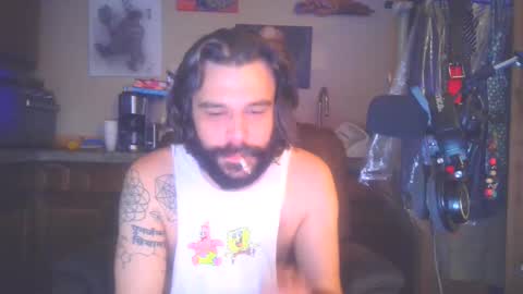 Snapshot of brad1115 chatting on 12/04/24, 01:03 Bradley online show from 12/04/24, 01:03