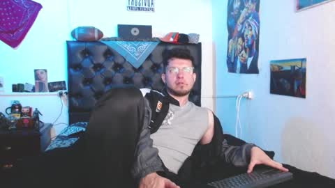 Snapshot of brad_hot_boy chatting on 03/06/25, 06:59 brad hot boy online show from 03/06/25, 06:59