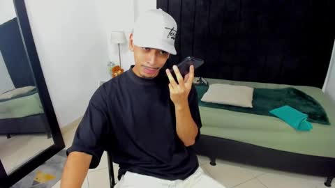 Snapshot of brad_usma chatting on 03/06/25, 04:52 BRAD USMA online show from 03/06/25, 04:52