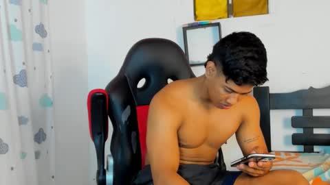 Snapshot of bradhadman chatting on 10/04/25, 05:05 Brad online show from 10/04/25, 05:05