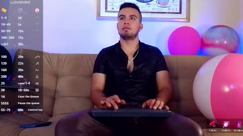 Snapshot of bradleycolton chatting on 01/27/25, 04:22 Bradley Colton Independ Model online show from 01/27/25, 04:22