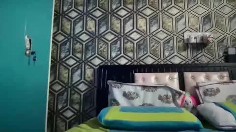 Klaus online show from 11/28/25, 08:55