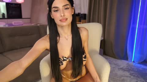 Snapshot of brandiloveee chatting on 01/11/25, 05:18 Brandi online show from 01/11/25, 05:18