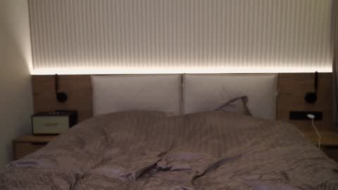 Snapshot of brandiloveee chatting on 02/07/25, 05:40 Brandi online show from 02/07/25, 05:40