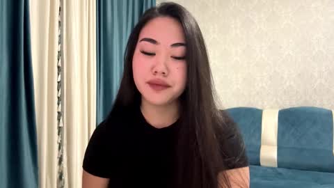 Aypril   online show from 10/19/25, 03:01