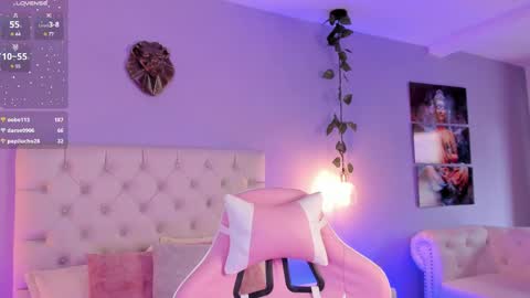 Snapshot of brann_tadzio chatting on 02/18/25, 12:49 online show from 02/18/25, 12:49
