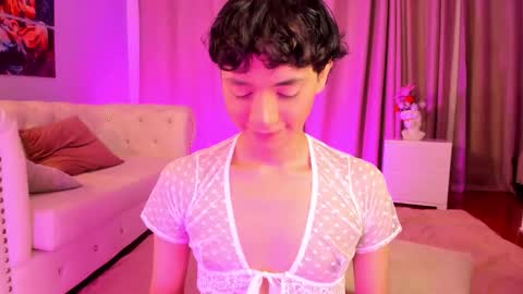 Snapshot of brann_tadzio chatting on 11/19/25, 09:15 online show from 11/19/25, 09:15