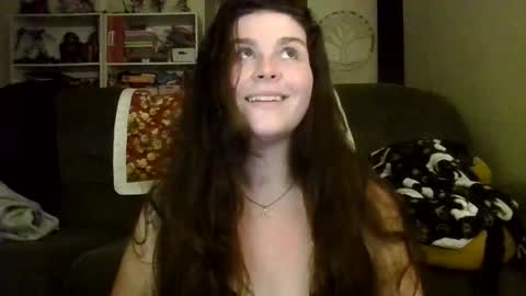 bratty_mamaa online show from 11/11/25, 08:03