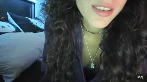 Snapshot of brattymartes_ chatting on 10/23/25, 09:24 Martes online show from 10/23/25, 09:24