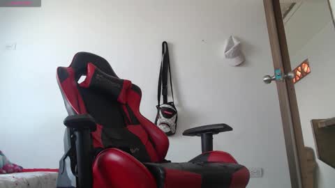 brayan_chevignon online show from 11/18/25, 02:43