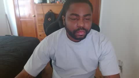 Breadw1nnah online show from 10/13/25, 09:48