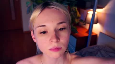 Snapshot of breckbunyard chatting on 03/12/25, 11:22 Mia Bunyard online show from 03/12/25, 11:22