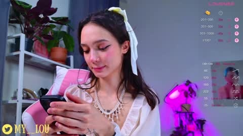 Ashley Dolce and Lou online show from 10/30/25, 04:19