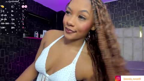 Snapshot of brenda_nova18 chatting on 02/19/25, 11:38 Brenda online show from 02/19/25, 11:38