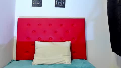 Snapshot of brenda_sofia chatting on 02/27/25, 10:09 brenda_sofia online show from 02/27/25, 10:09