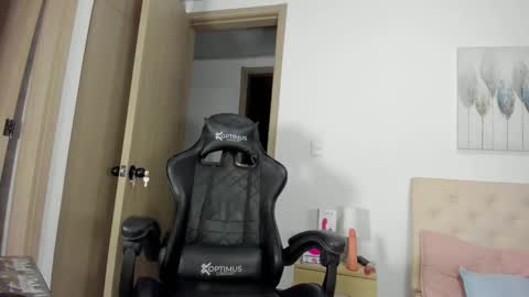 Brenda online show from 11/05/25, 01:05