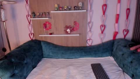 Snapshot of brendabrookss chatting on 02/19/25, 01:06 brenda online show from 02/19/25, 01:06