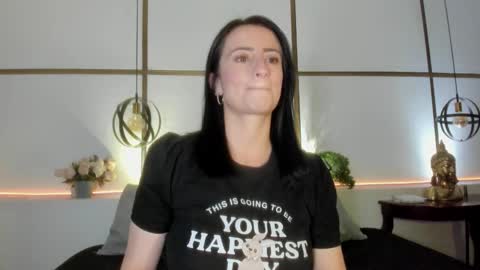 MeganBeaked online show from 11/18/25, 11:36