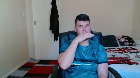 ask me lol online show from 10/23/25, 05:07