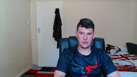 ask me lol online show from 10/25/25, 08:11