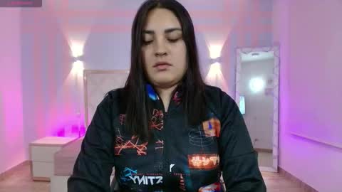 BRENDDA  online show from 11/04/25, 03:27