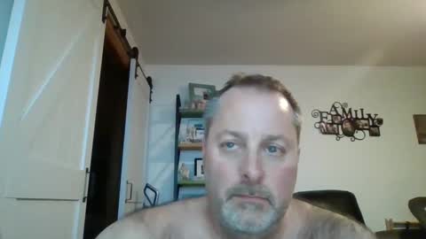 Snapshot of brettsky chatting on 12/06/24, 10:52 hey online show from 12/06/24, 10:52
