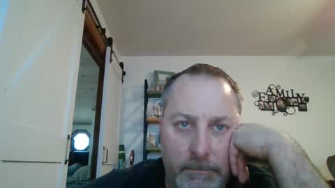 Snapshot of brettsky chatting on 01/12/25, 06:49 hey online show from 01/12/25, 06:49