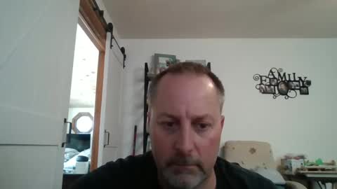 Snapshot of brettsky chatting on 09/14/25, 05:23 hey online show from 09/14/25, 05:23