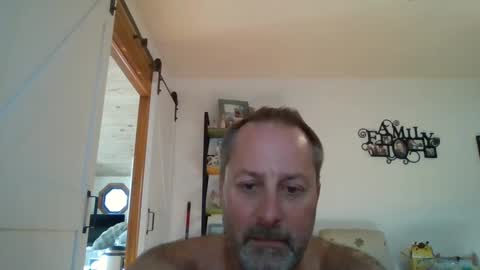 Snapshot of brettsky chatting on 10/01/25, 09:10 hey online show from 10/01/25, 09:10