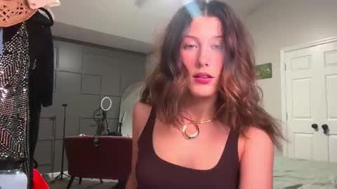 Snapshot of briadominick chatting on 09/09/25, 12:54 Brianna3 online show from 09/09/25, 12:54