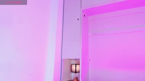 brianataylor1 online show from 10/06/25, 07:44