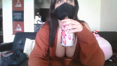 Snapshot of briannabills chatting on 02/26/25, 10:31 Brianna Bills online show from 02/26/25, 10:31