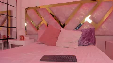 Snapshot of briannahill_ chatting on 11/01/25, 11:45 Brianna online show from 11/01/25, 11:45