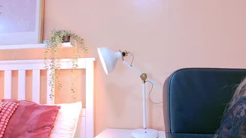 brianna online show from 10/04/25, 11:41