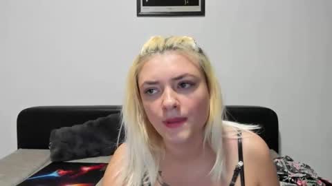 BriaShine online show from 11/21/25, 02:27