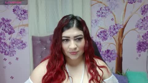 Snapshot of briathomas chatting on 03/04/25, 02:38 DAYANNA online show from 03/04/25, 02:38
