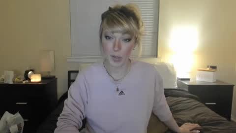 Snapshot of bridgetblack666 chatting on 11/20/25, 12:33 Bridget Black online show from 11/20/25, 12:33