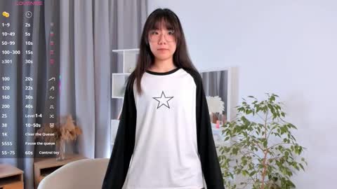 Hanna online show from 11/18/25, 01:00