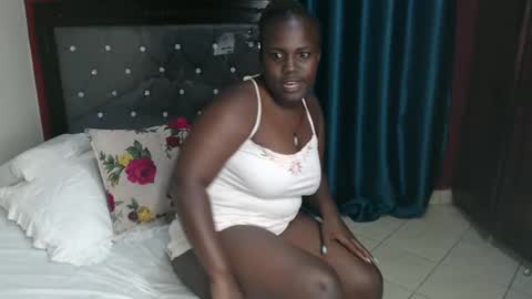 Snapshot of brightebony chatting on 12/28/24, 12:26 Bright online show from 12/28/24, 12:26