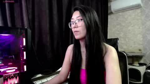 Snapshot of brightssmiles chatting on 02/10/25, 07:04 Aisha online show from 02/10/25, 07:04