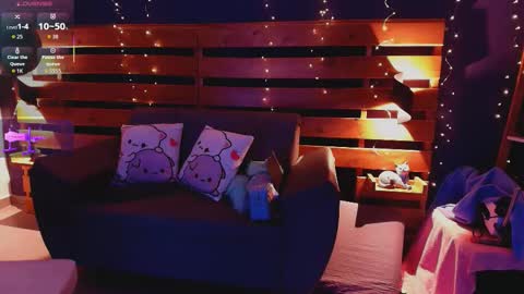  Brigiitte  online show from 10/17/25, 04:37