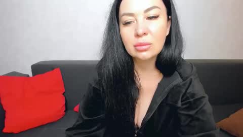 brilliantegirl_ online show from 10/18/25, 09:21