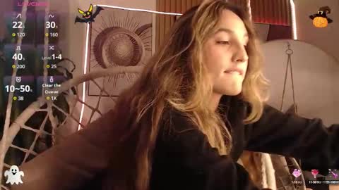 Snapshot of brinna_ev chatting on 09/18/25, 10:45 B R I N N A online show from 09/18/25, 10:45
