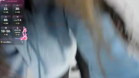 Snapshot of brinna_ev chatting on 12/01/25, 12:43 B R I N N A online show from 12/01/25, 12:43