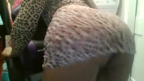 Snapshot of briny2021 chatting on 01/04/25, 02:56 Briny online show from 01/04/25, 02:56