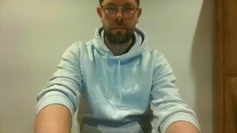 Snapshot of britguy6985 chatting on 09/15/25, 10:43 britguy6985 online show from 09/15/25, 10:43