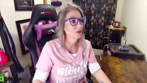 Snapshot of britishladya chatting on 12/17/24, 06:31 Lady Annabelle Montgomery online show from 12/17/24, 06:31