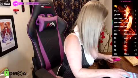 Snapshot of britishladya chatting on 02/06/25, 08:45 Lady Annabelle Montgomery online show from 02/06/25, 08:45