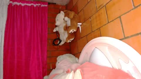 Snapshot of brittany_tempation97 chatting on 01/21/25, 02:33 Julieth Sofa Rincn Amador online show from 01/21/25, 02:33