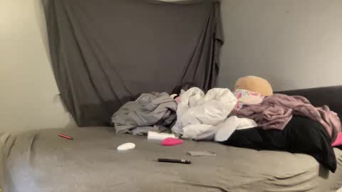 BrittanyBella  Oscar online show from 02/19/25, 05:38